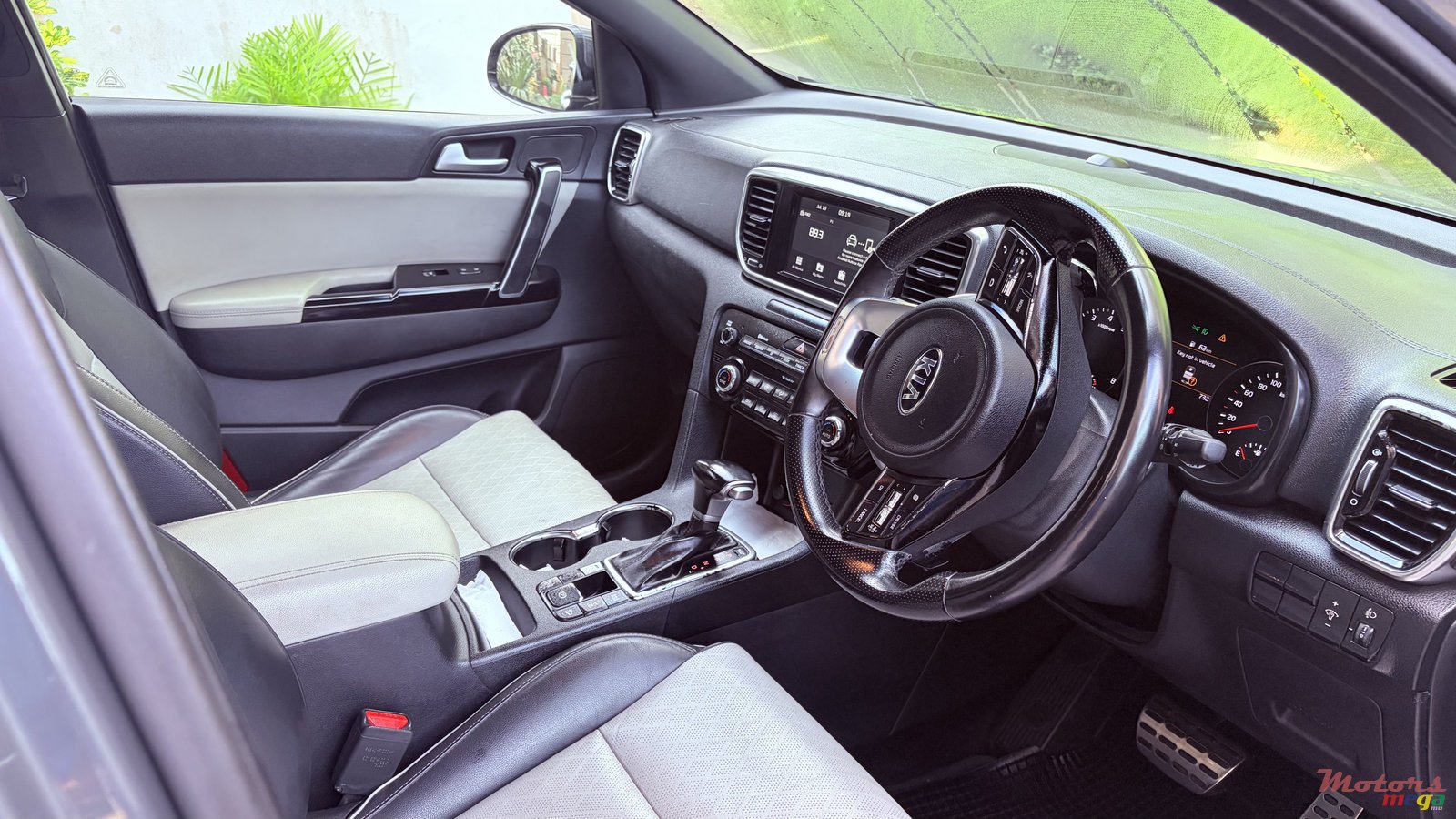 2019' Kia Grand Sportage photo #6