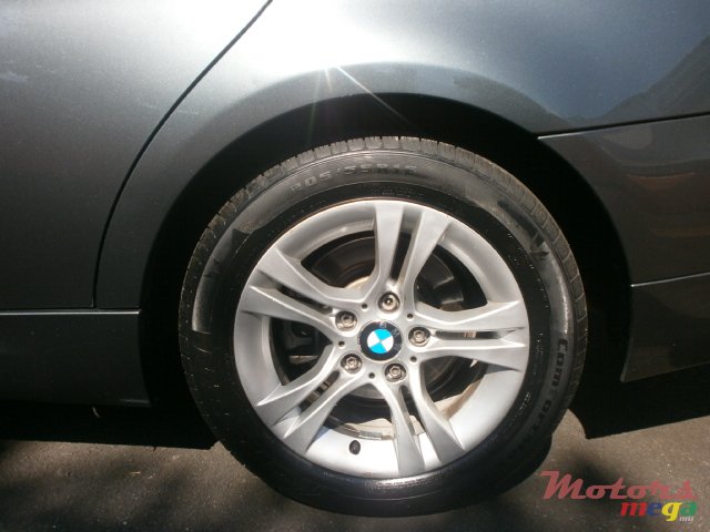2010' BMW 316 316I photo #6