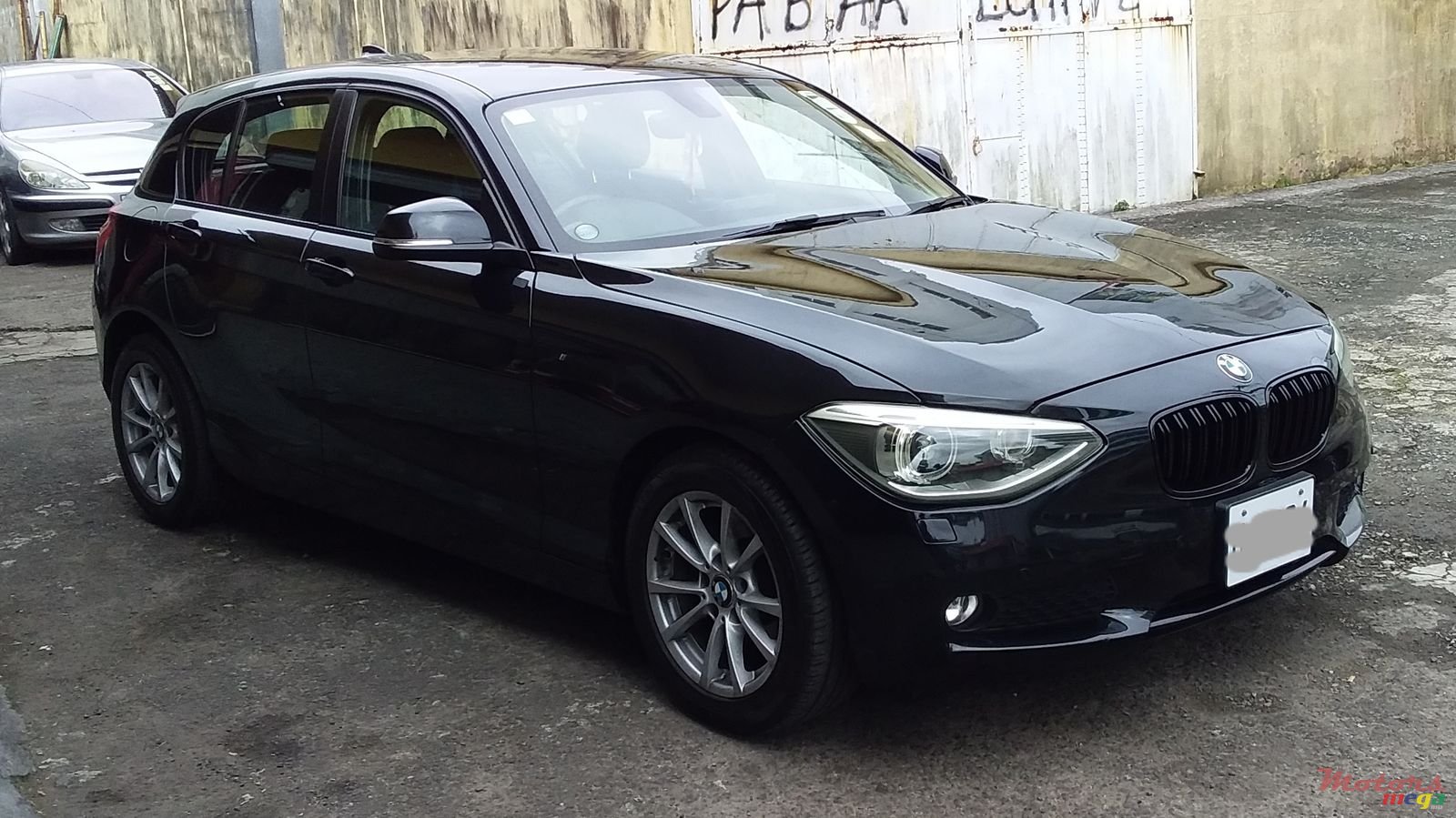 2012' BMW 116 photo #2