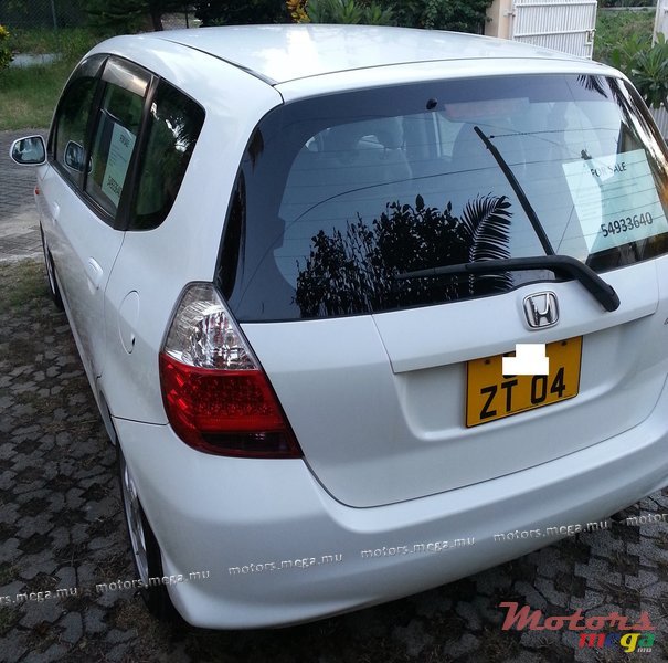 2004' Honda FIT photo #4
