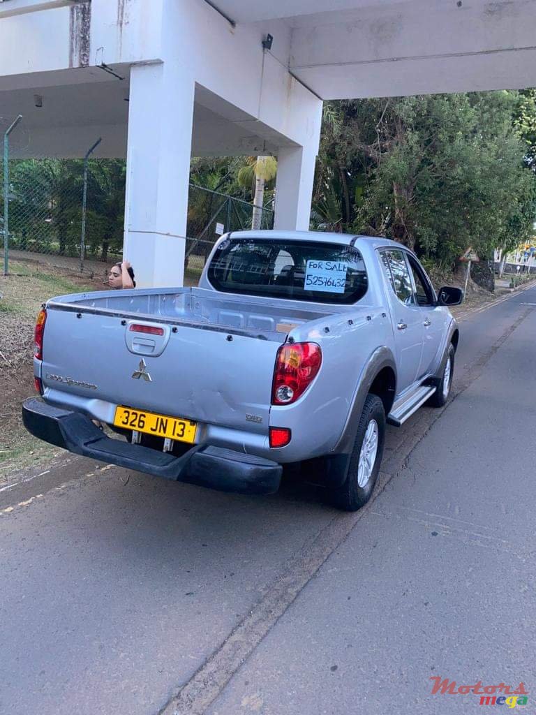 2013' Mitsubishi L 200 4x4 photo #6