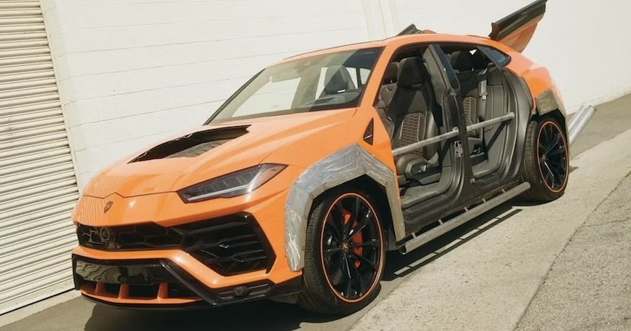 Lamborghini Urus by West Coast Customs