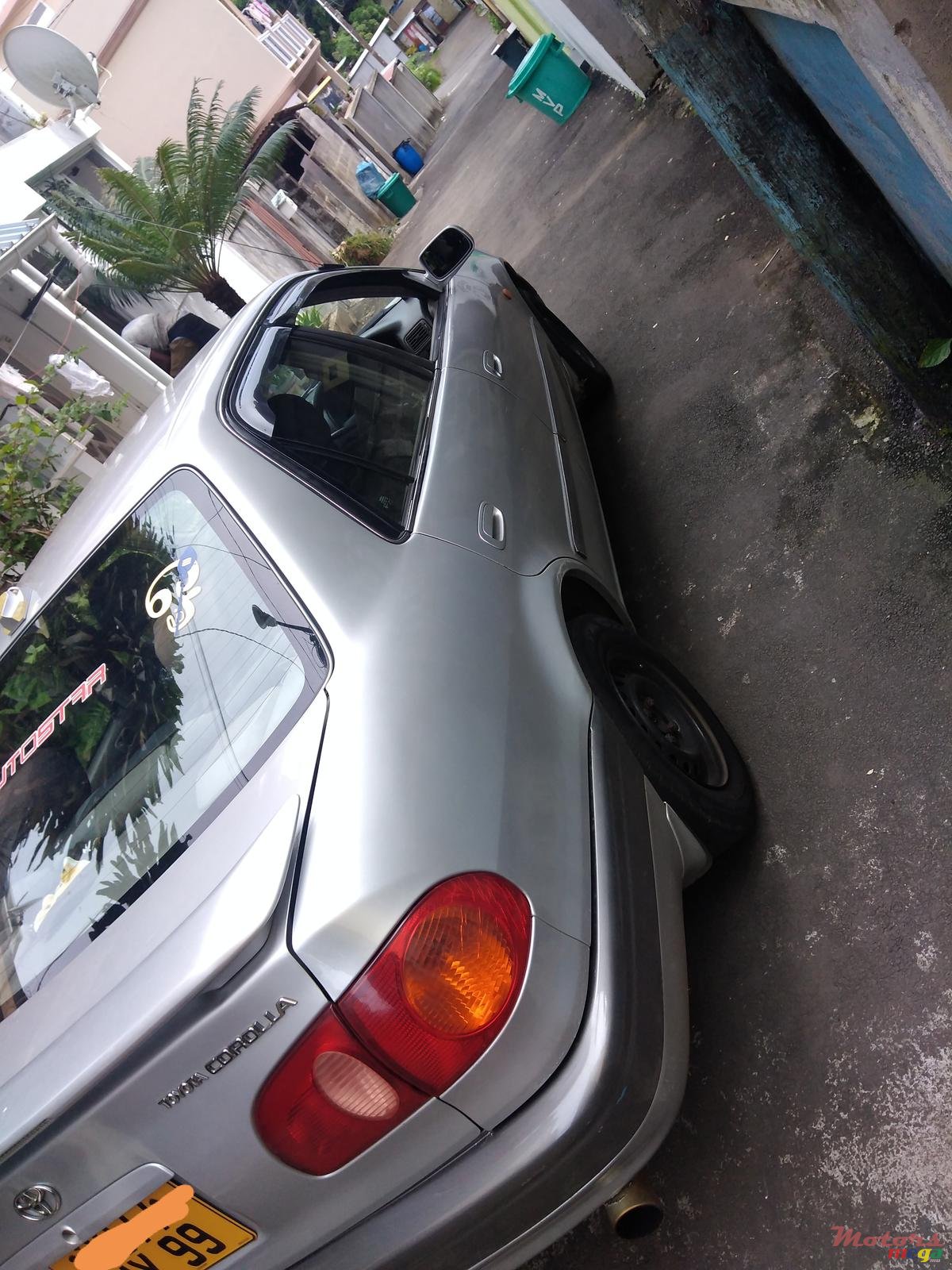 1999' Toyota Corolla photo #1