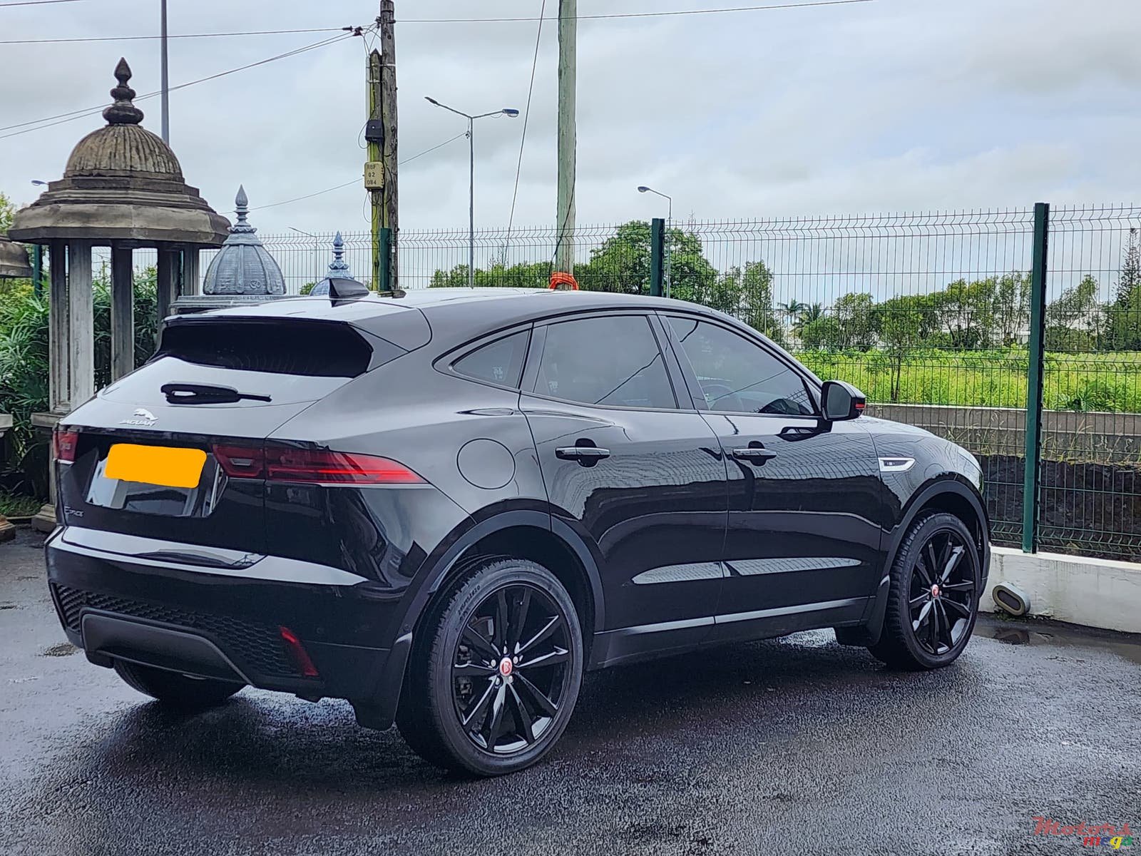 2019' Jaguar E-Pace photo #3