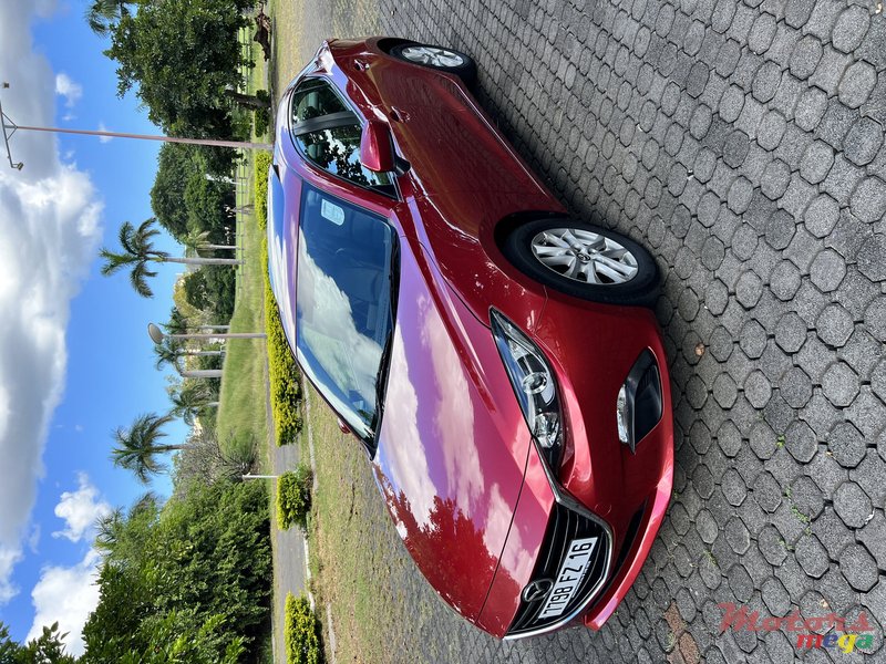 2016' Mazda photo #2