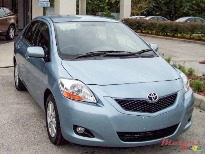 2010' Toyota Yaris photo #1