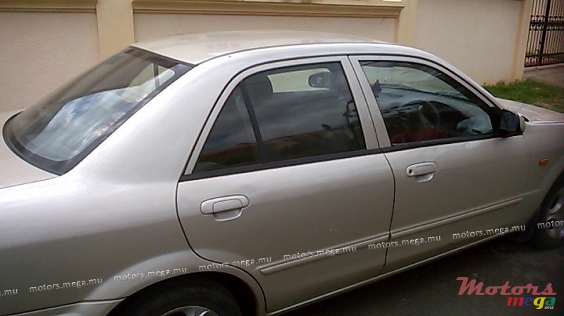 2000' Mazda photo #1