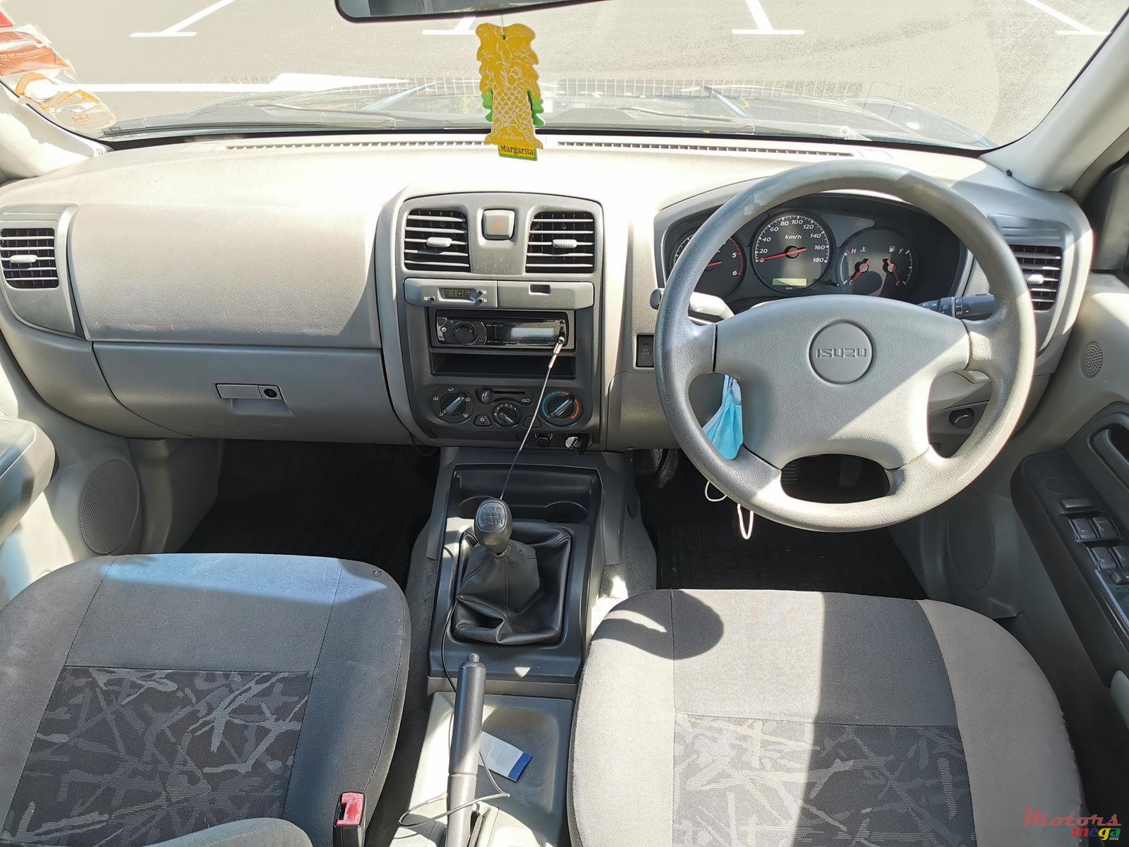 2007' Isuzu D-Max KB 250 photo #5