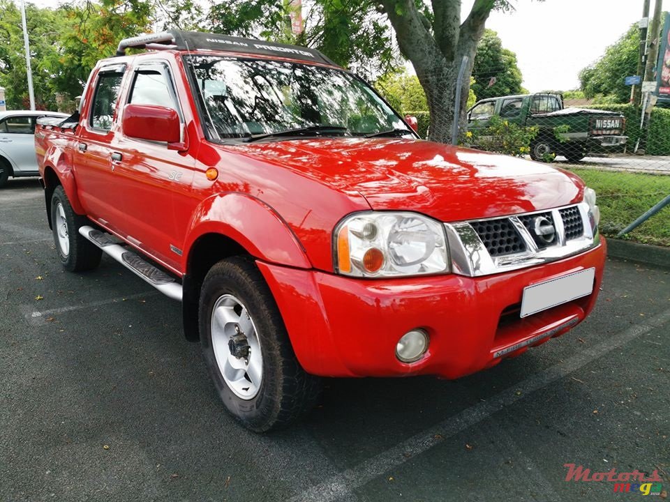 2003' Nissan Hardbody Predator photo #2