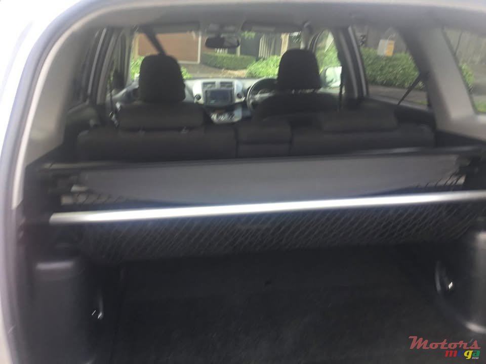 2012' Toyota RAV4 Ltd photo #4