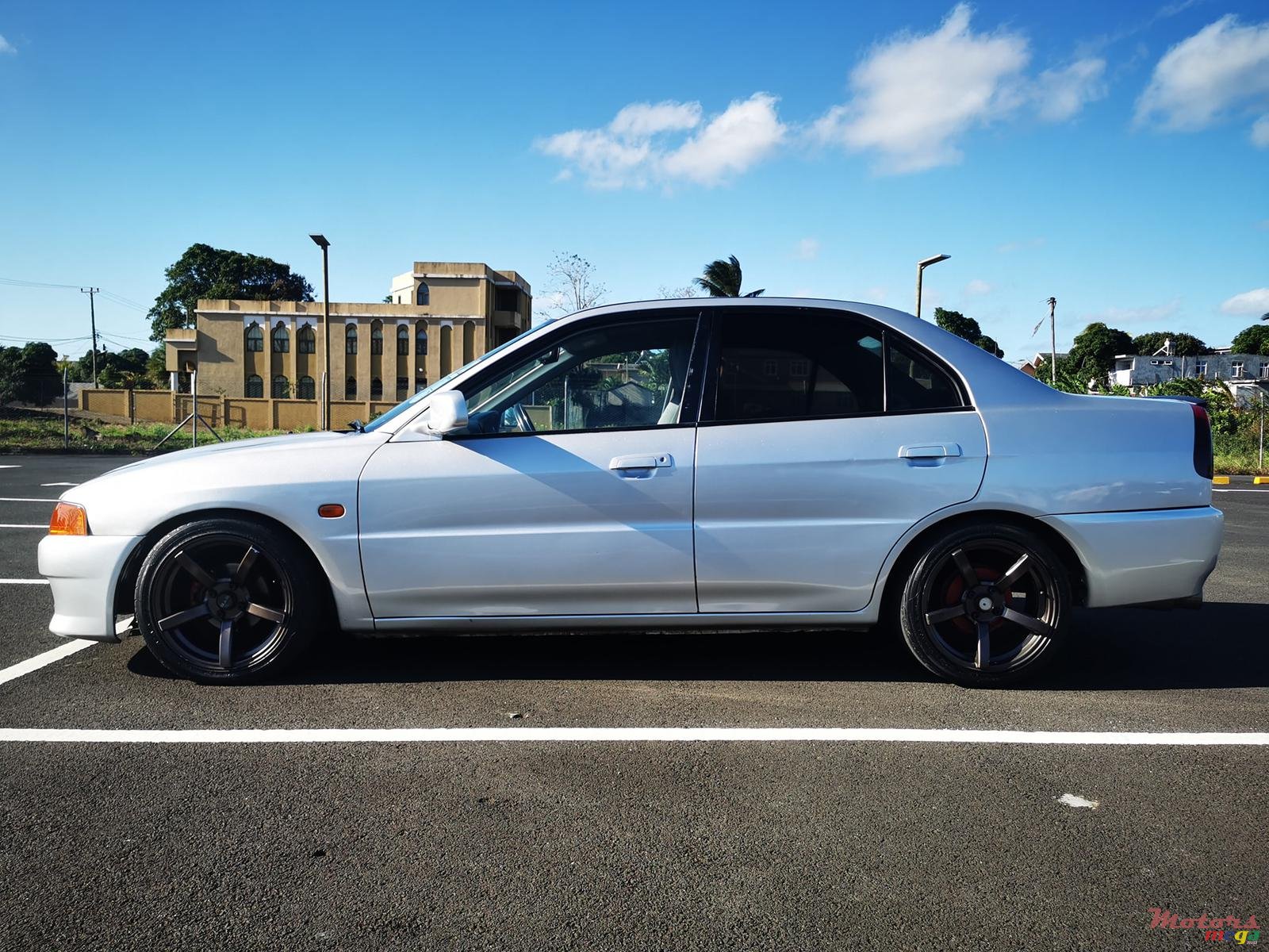 1999' Mitsubishi Lancer MX photo #4