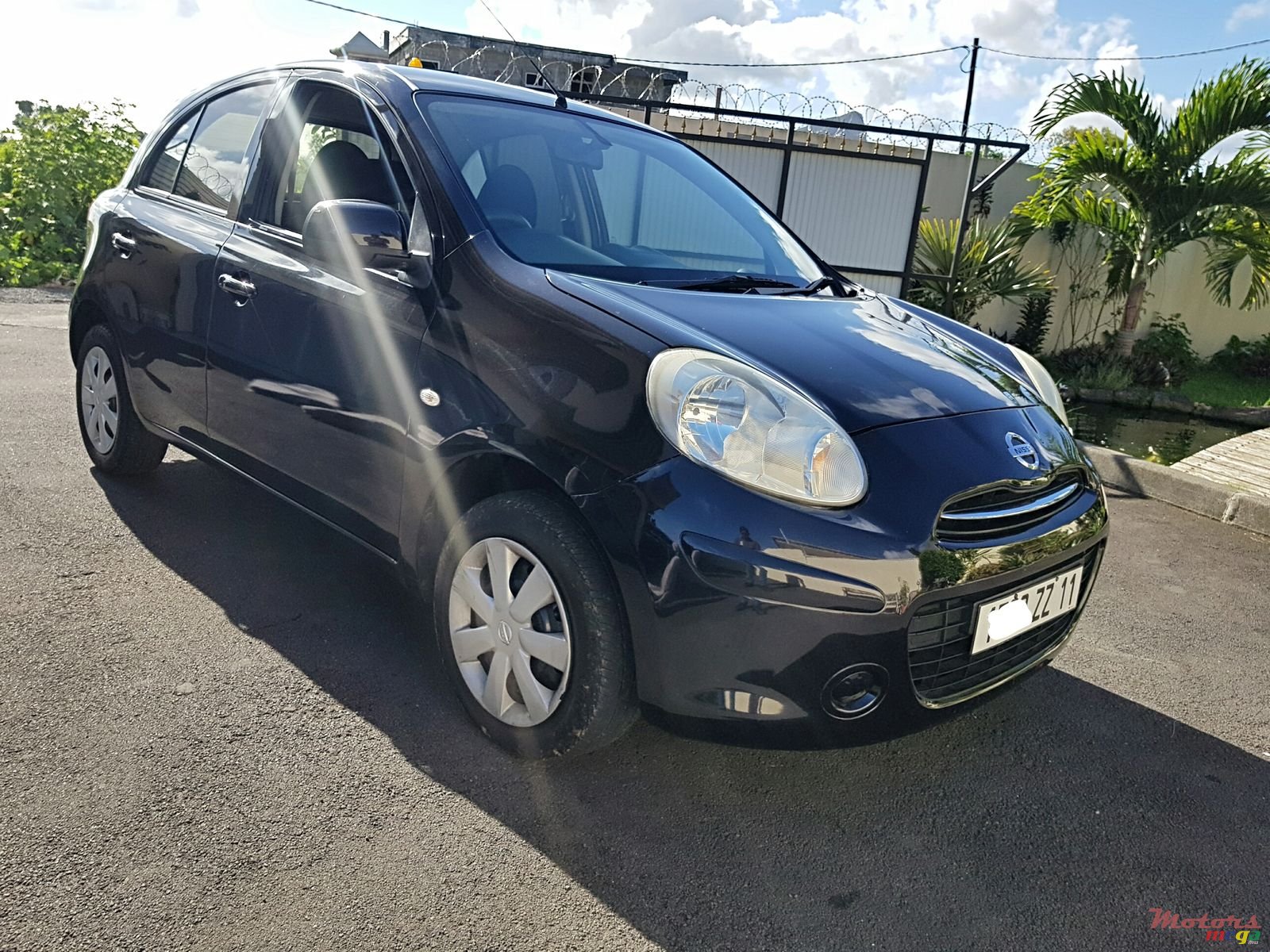 2011' Nissan March Automatic photo #1