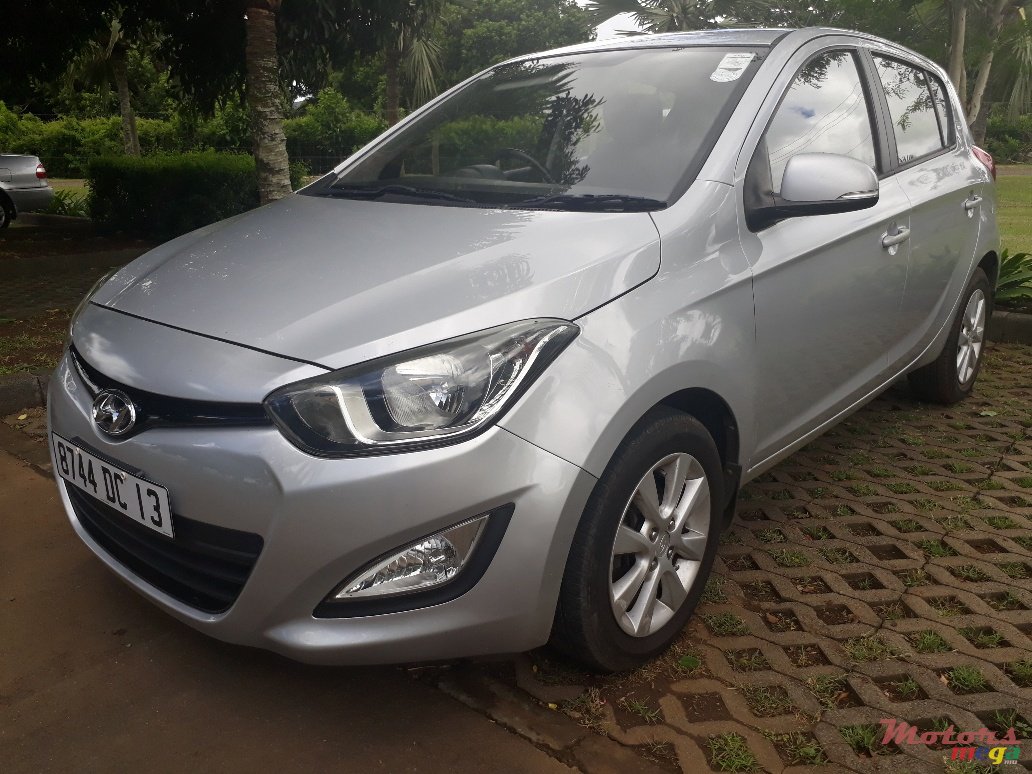 2013' Hyundai i20 Only 58,000Kms! photo #1
