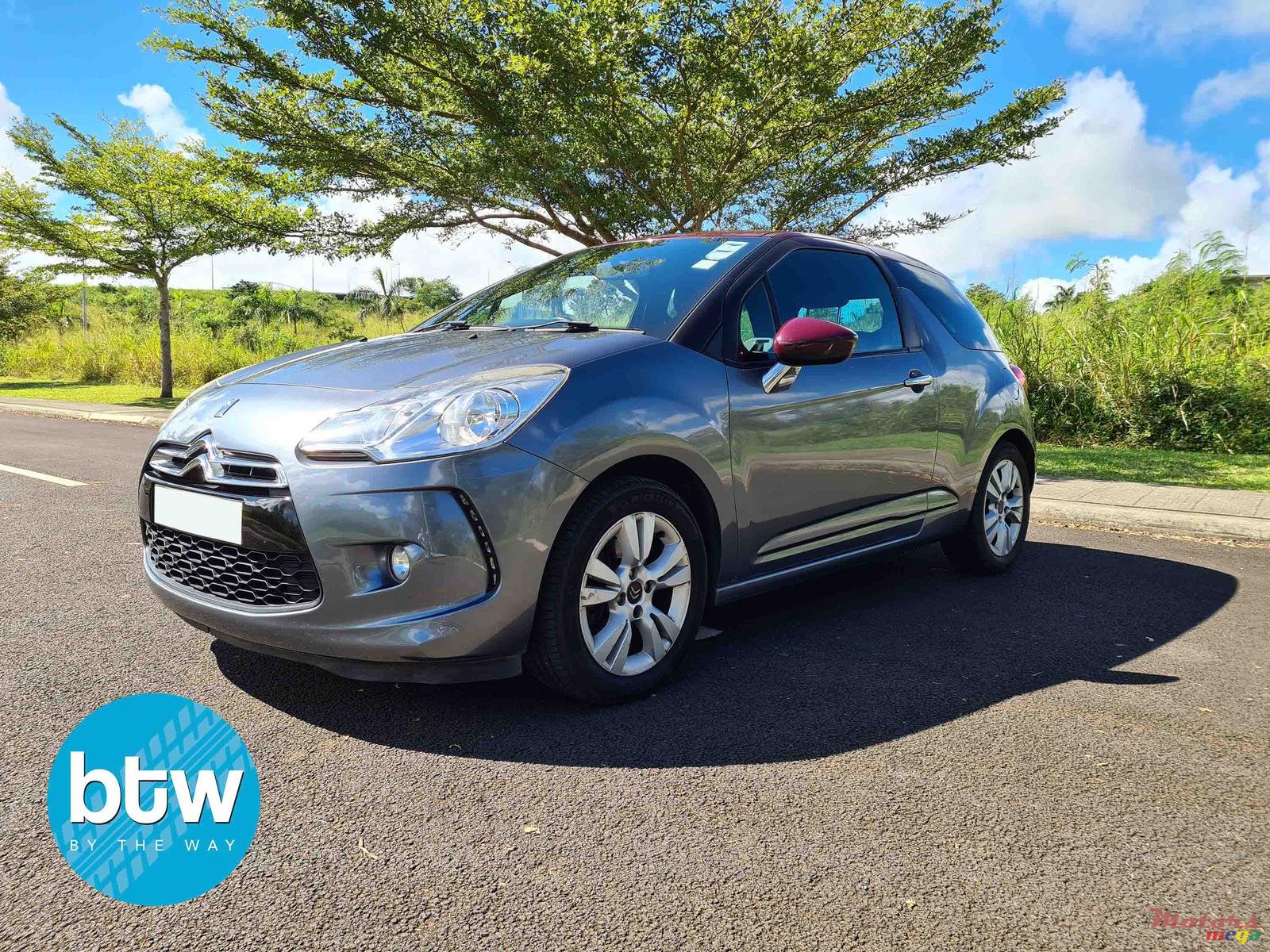 2010' Citroen DS3 photo #2