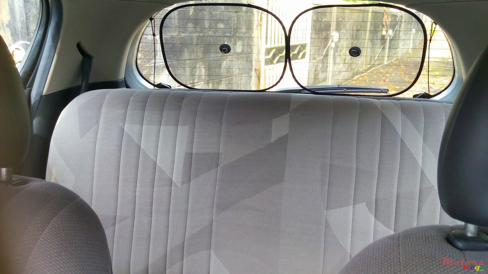 2000' Toyota Vitz photo #6