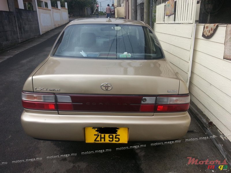 1995' Toyota photo #2