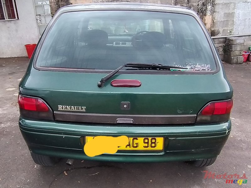 1998' Renault Clio photo #6