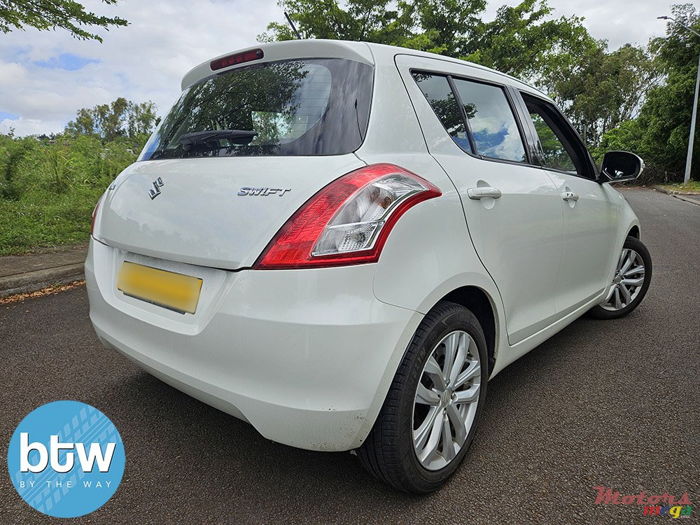 2016' Suzuki Swift photo #4