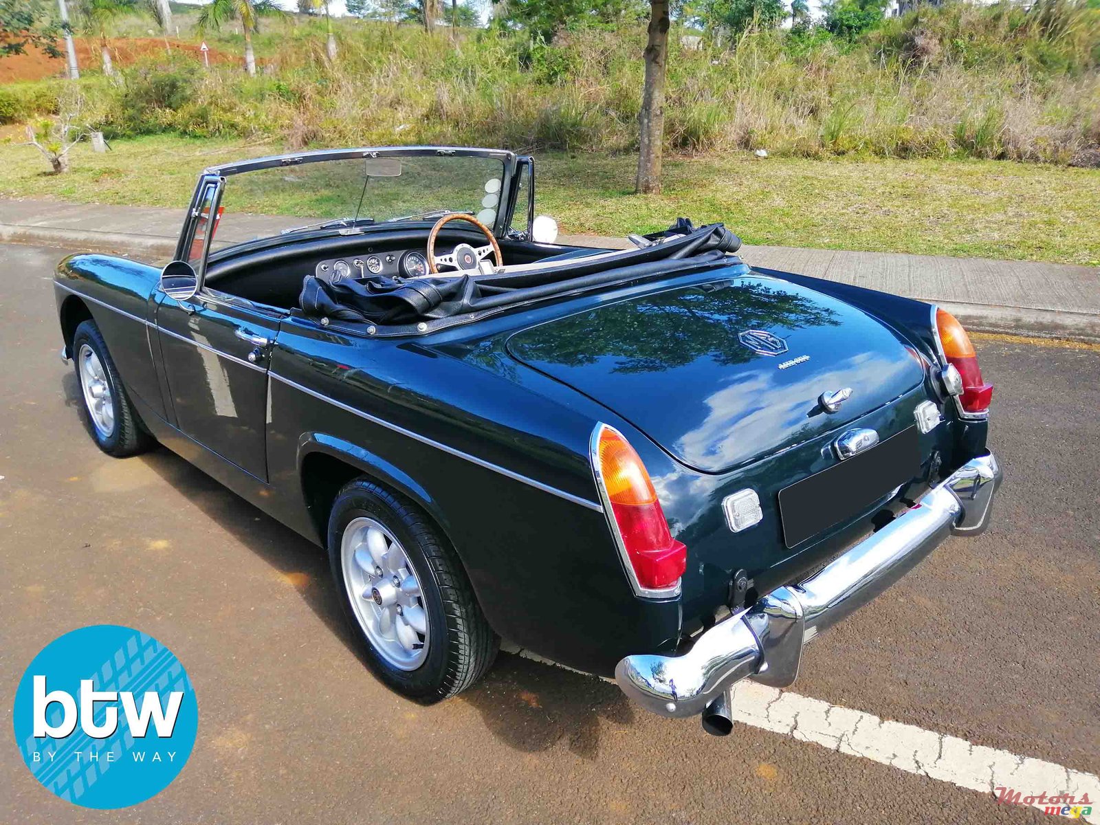 1970' MG Midget photo #4