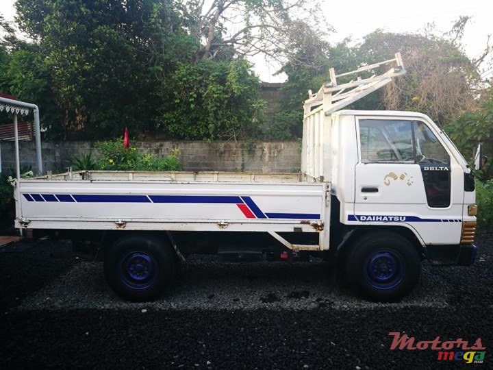 1995' Daihatsu photo #3