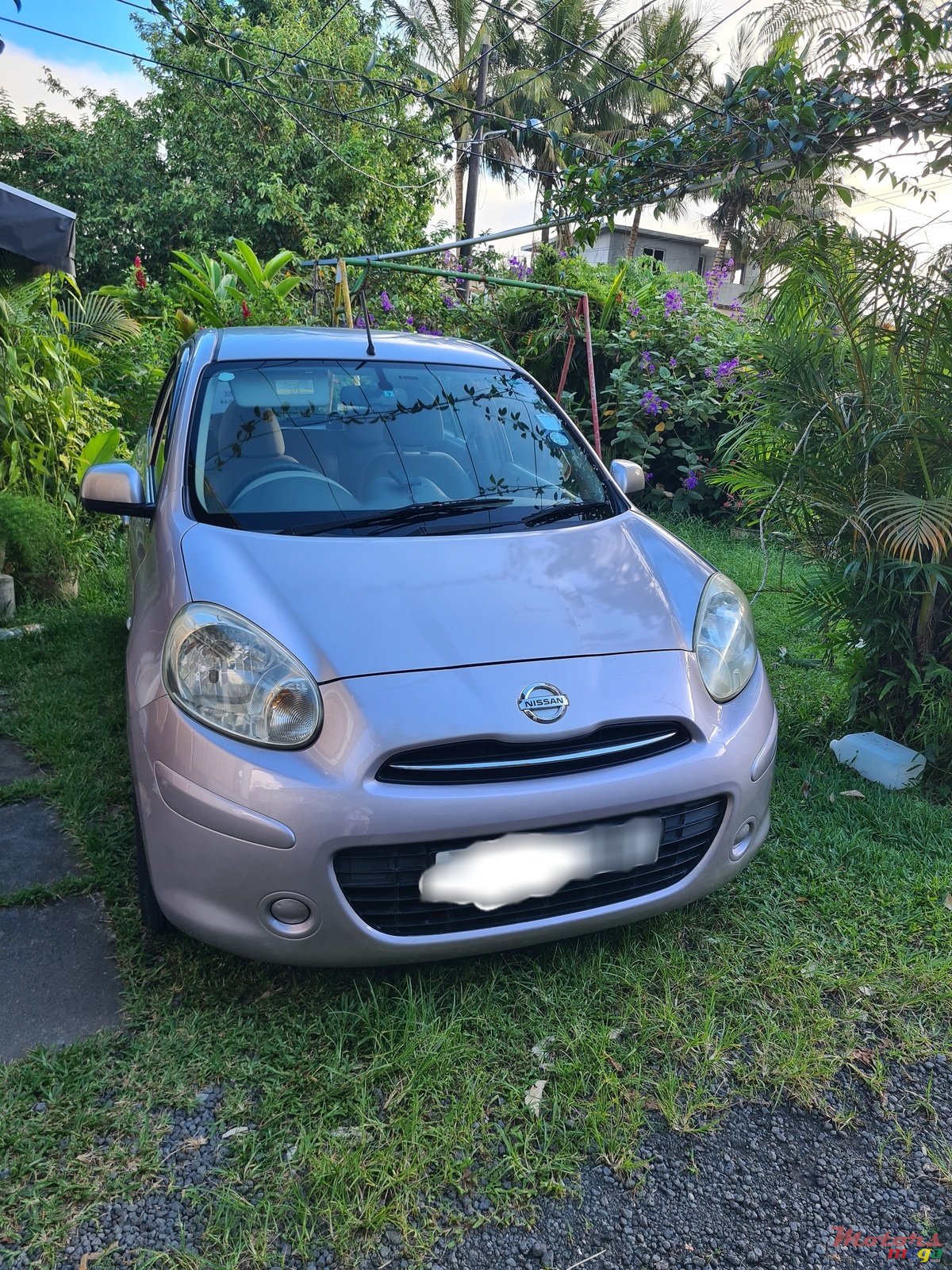 2011' Nissan March photo #1