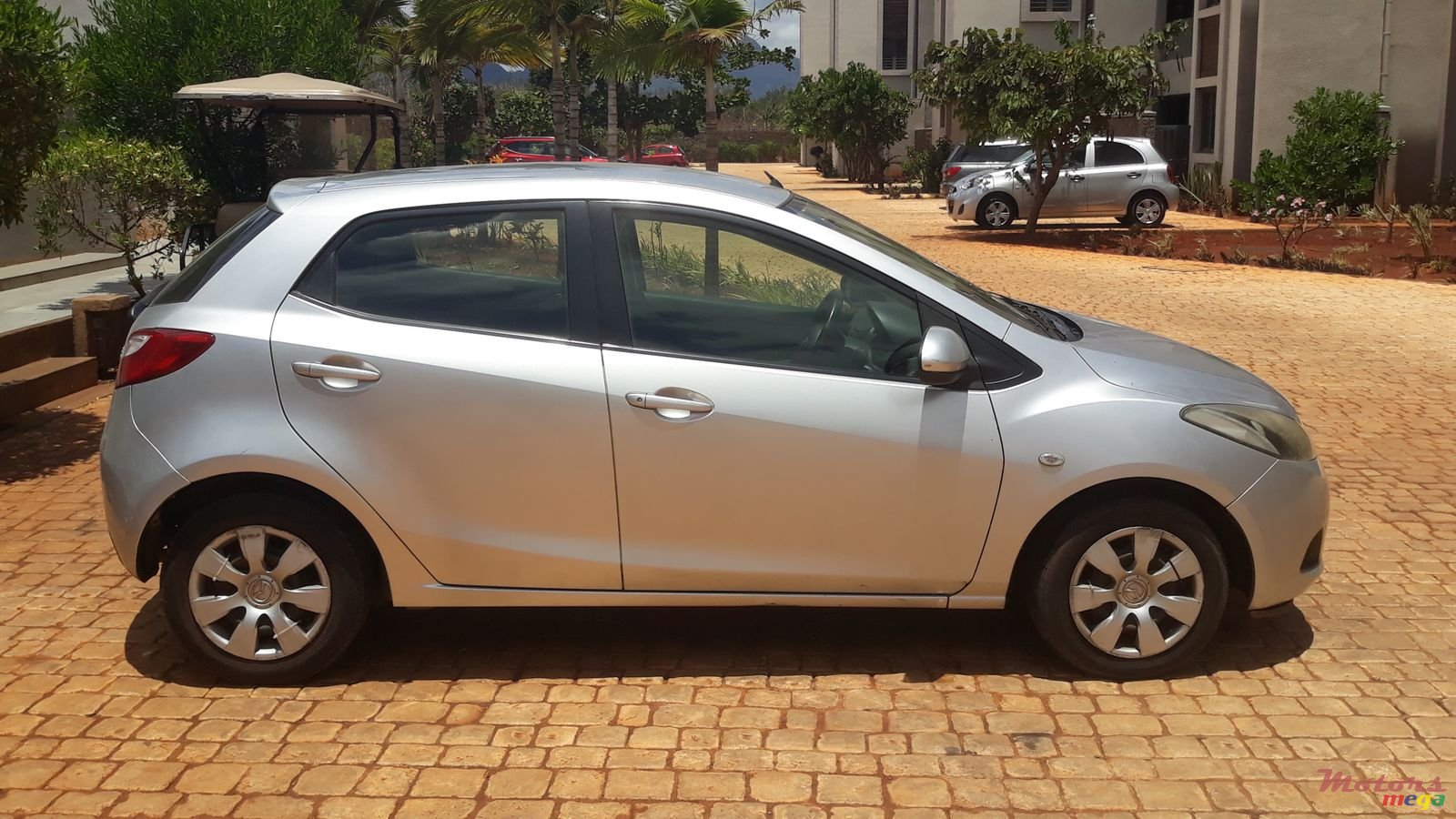 2008' Mazda Demio photo #3