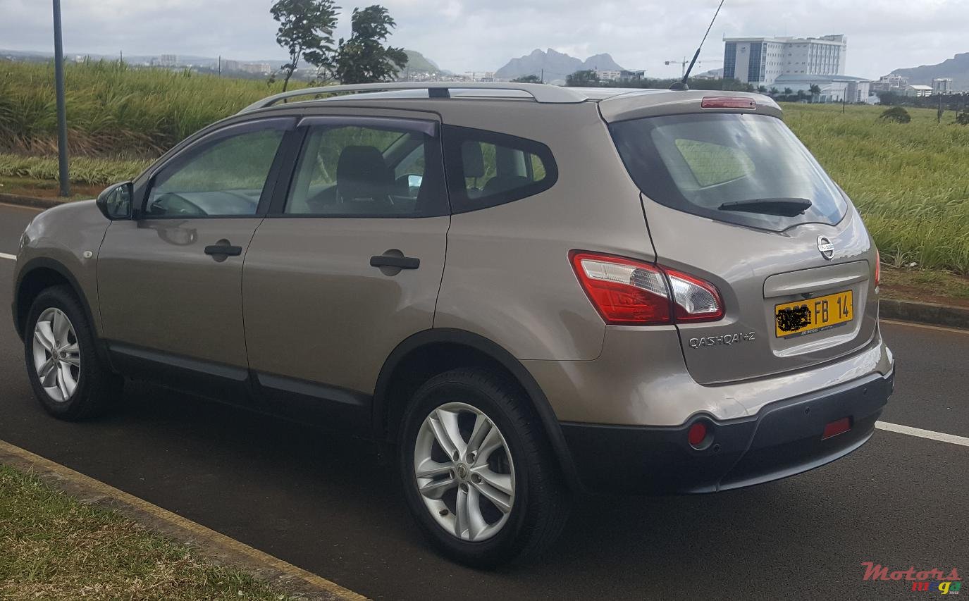 2014' Nissan Qashqai+2 photo #2