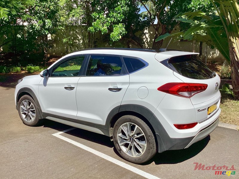 2017' Hyundai Tucson 1.6L GLS AT photo #2