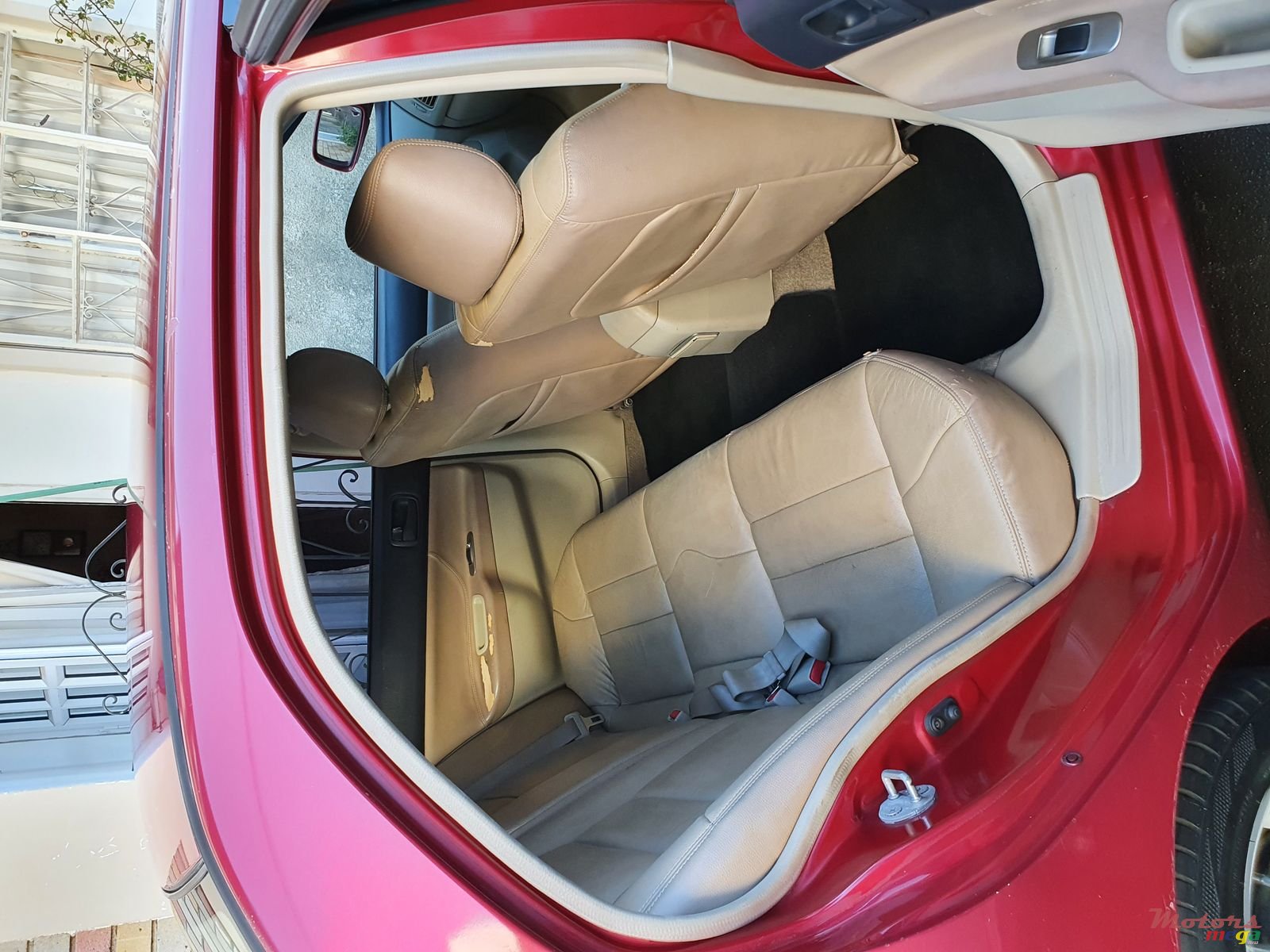 2004' Mitsubishi Lancer photo #5