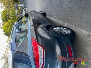 2017' Ford Kuga photo #2