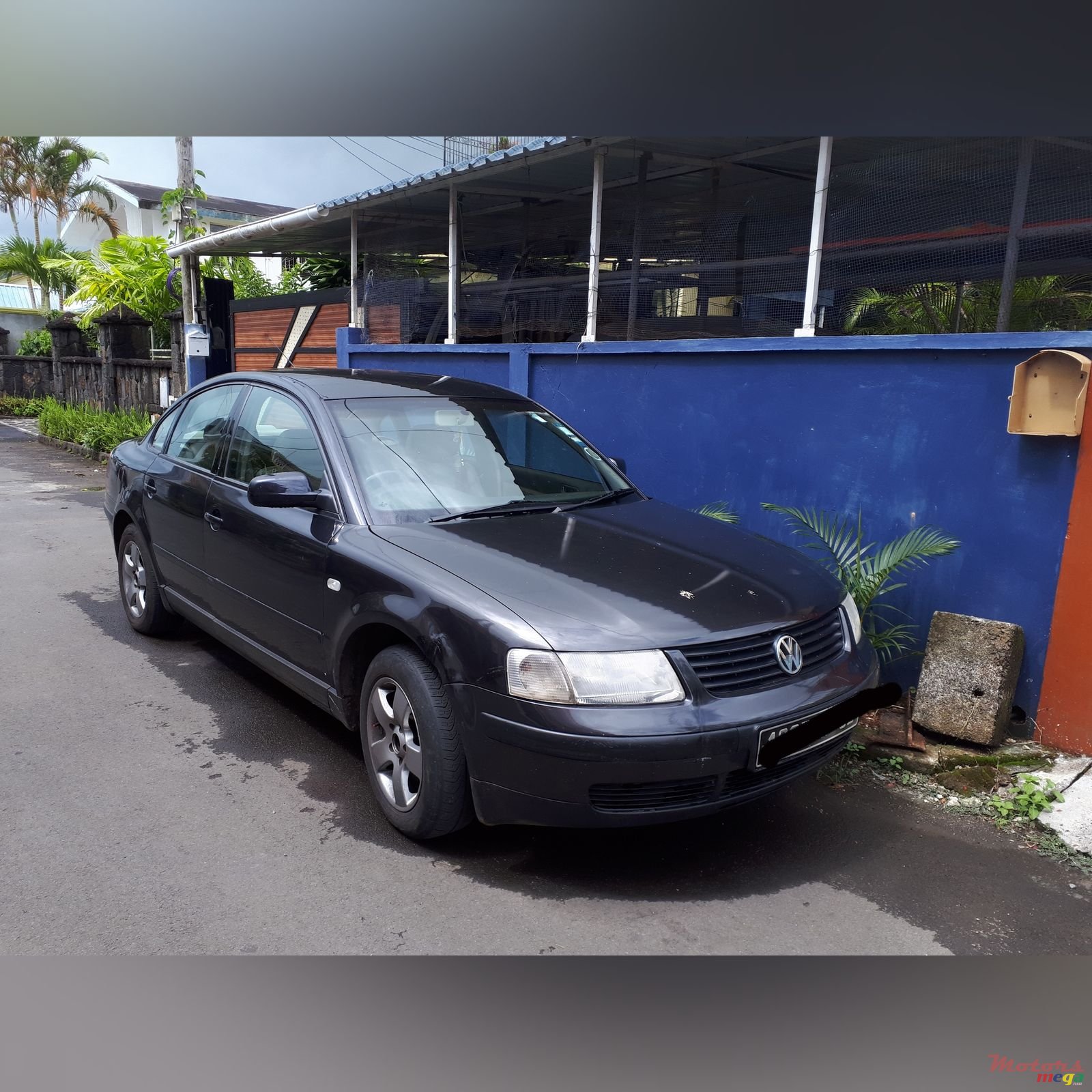 2002' Volkswagen Passat photo #4