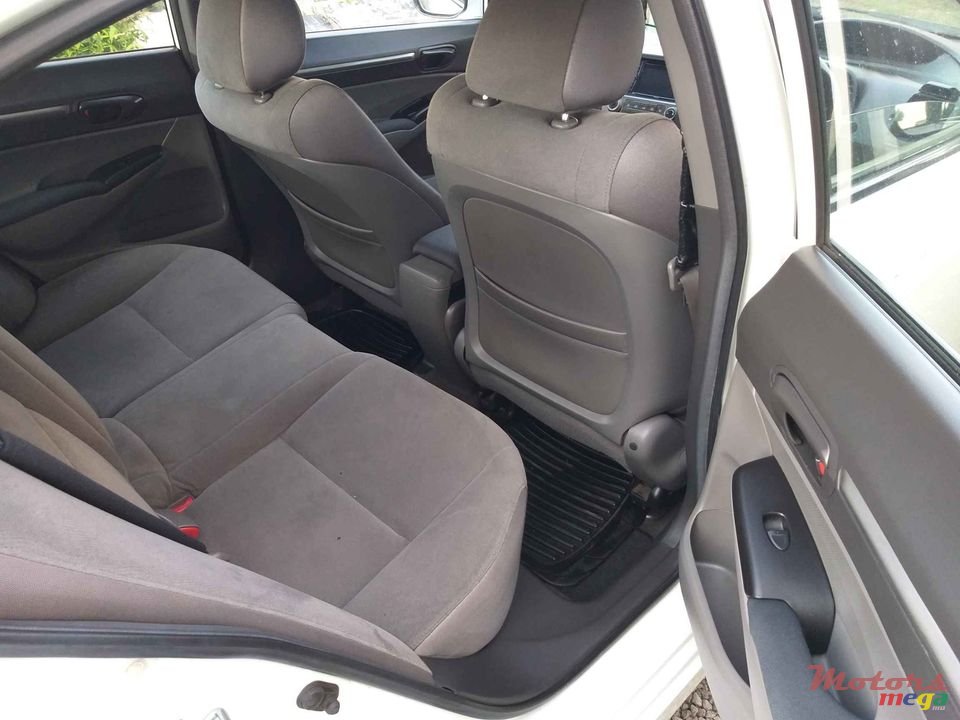 2008' Honda Civic 1.6L AUTOMATIC GEAR photo #4