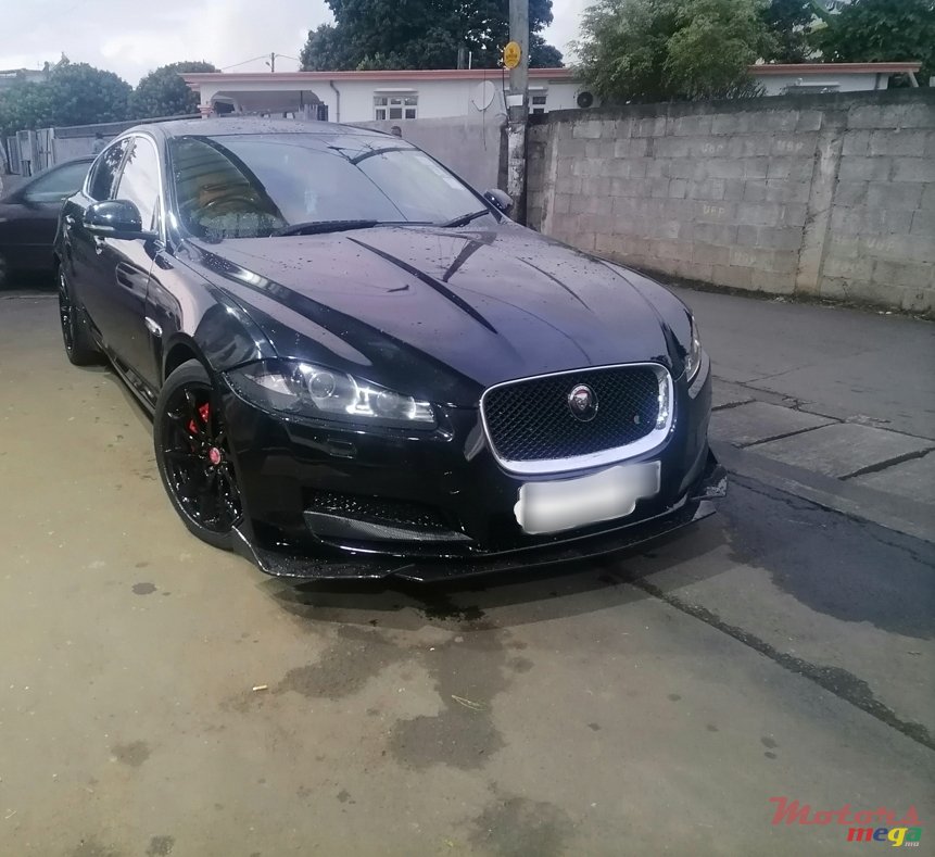 2014' Jaguar XF photo #1