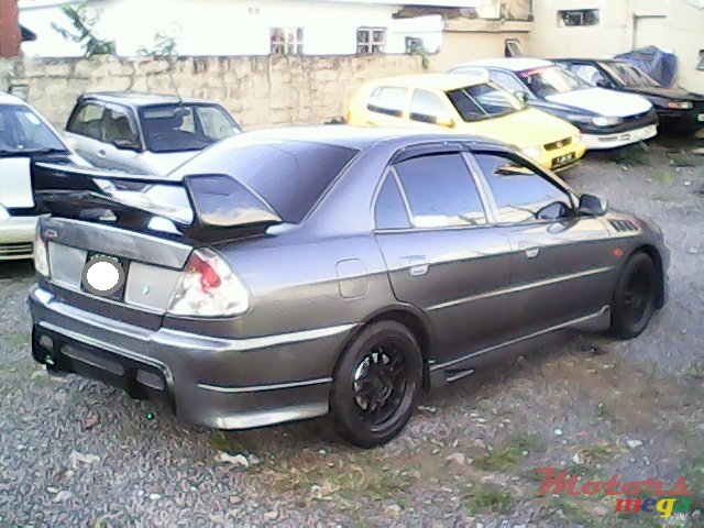 1999' Mitsubishi Lancer photo #2