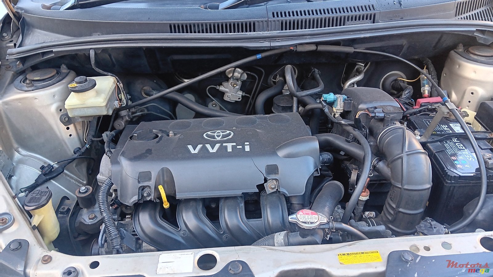 2002' Toyota Ist photo #7