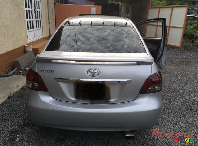 2007' Toyota Gaia Jantes cosmic photo #5