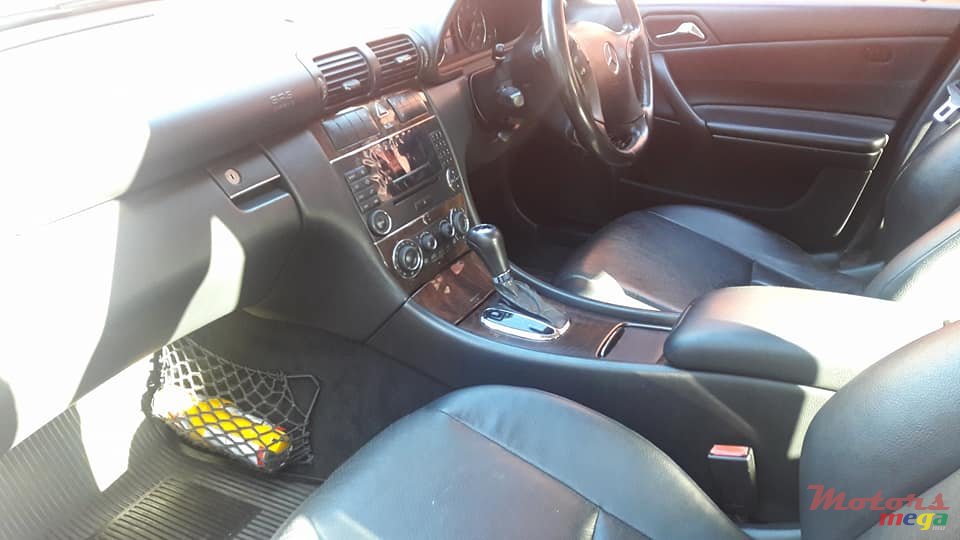 2005' Mercedes-Benz 200 photo #4