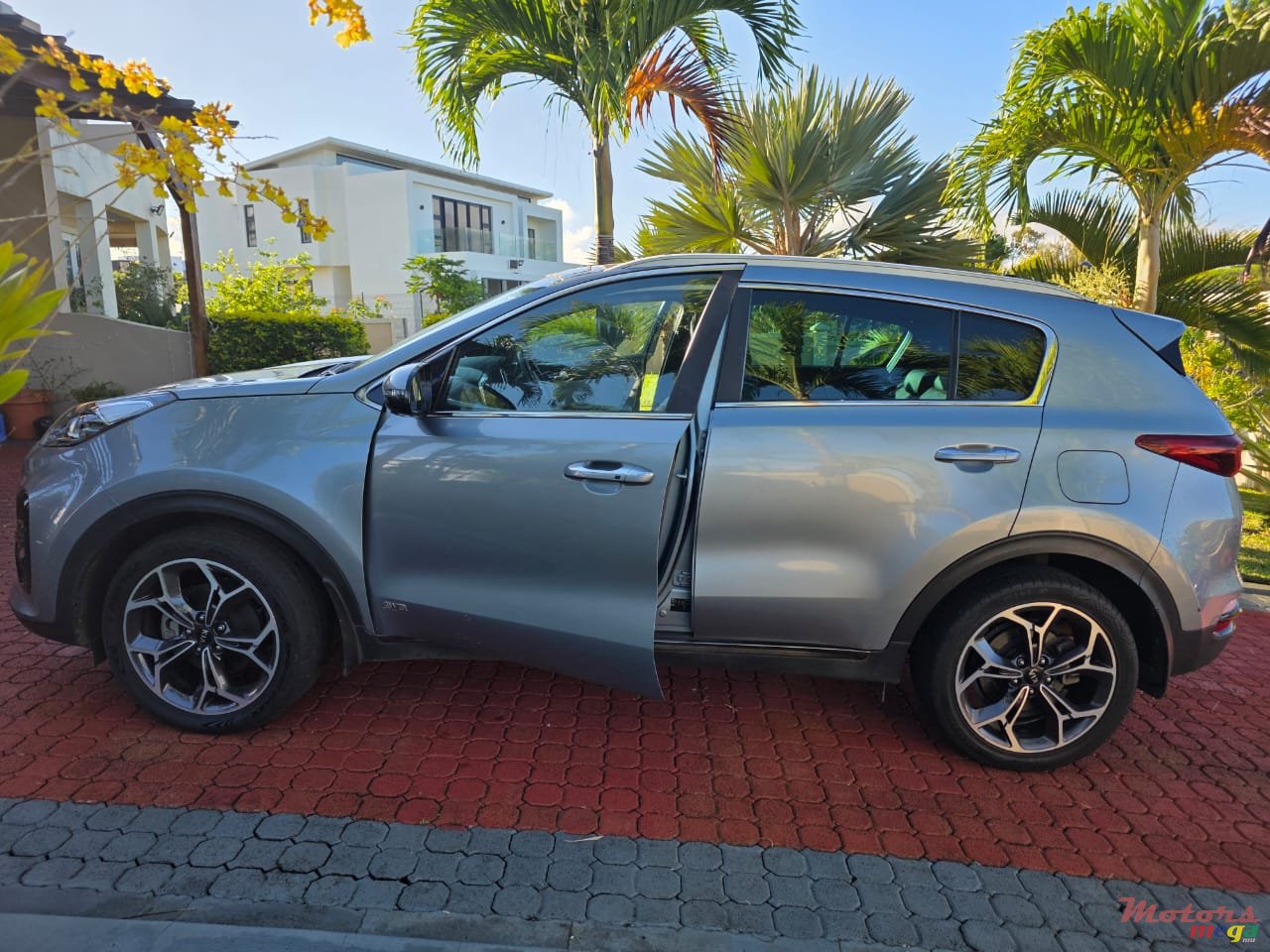 2019' Kia Sportage photo #5