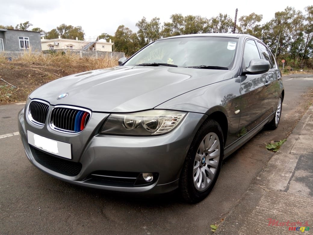 2009' BMW 316 i photo #1