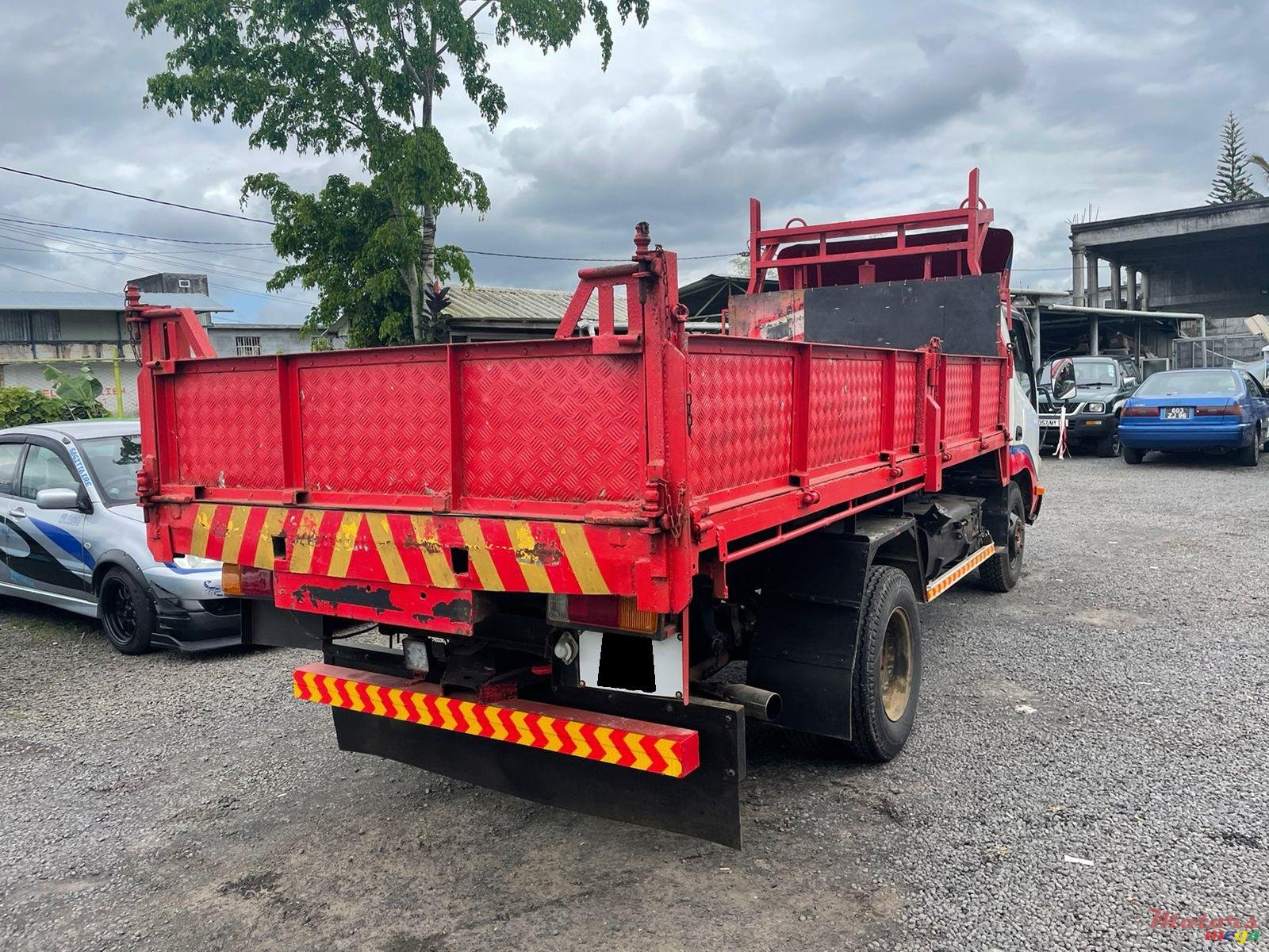 1990' Daihatsu V119 photo #2