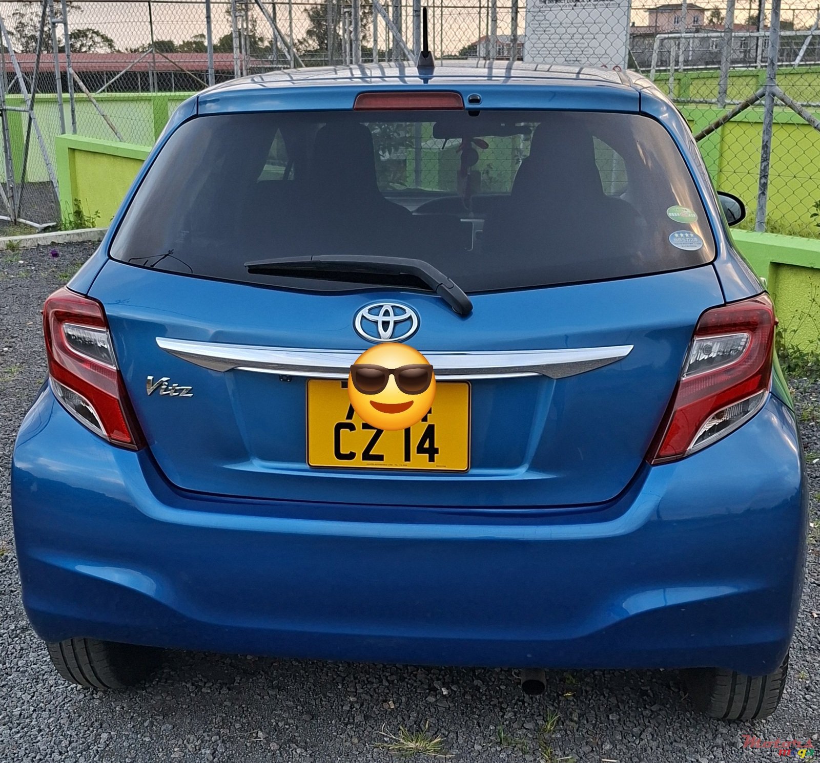 2014' Toyota Vitz photo #2