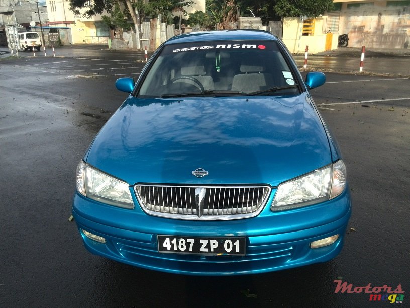 2001' Nissan Sunny photo #2