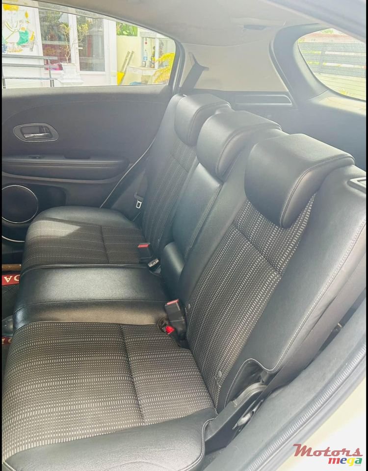 2016' Honda Vezel Z Mugen photo #4