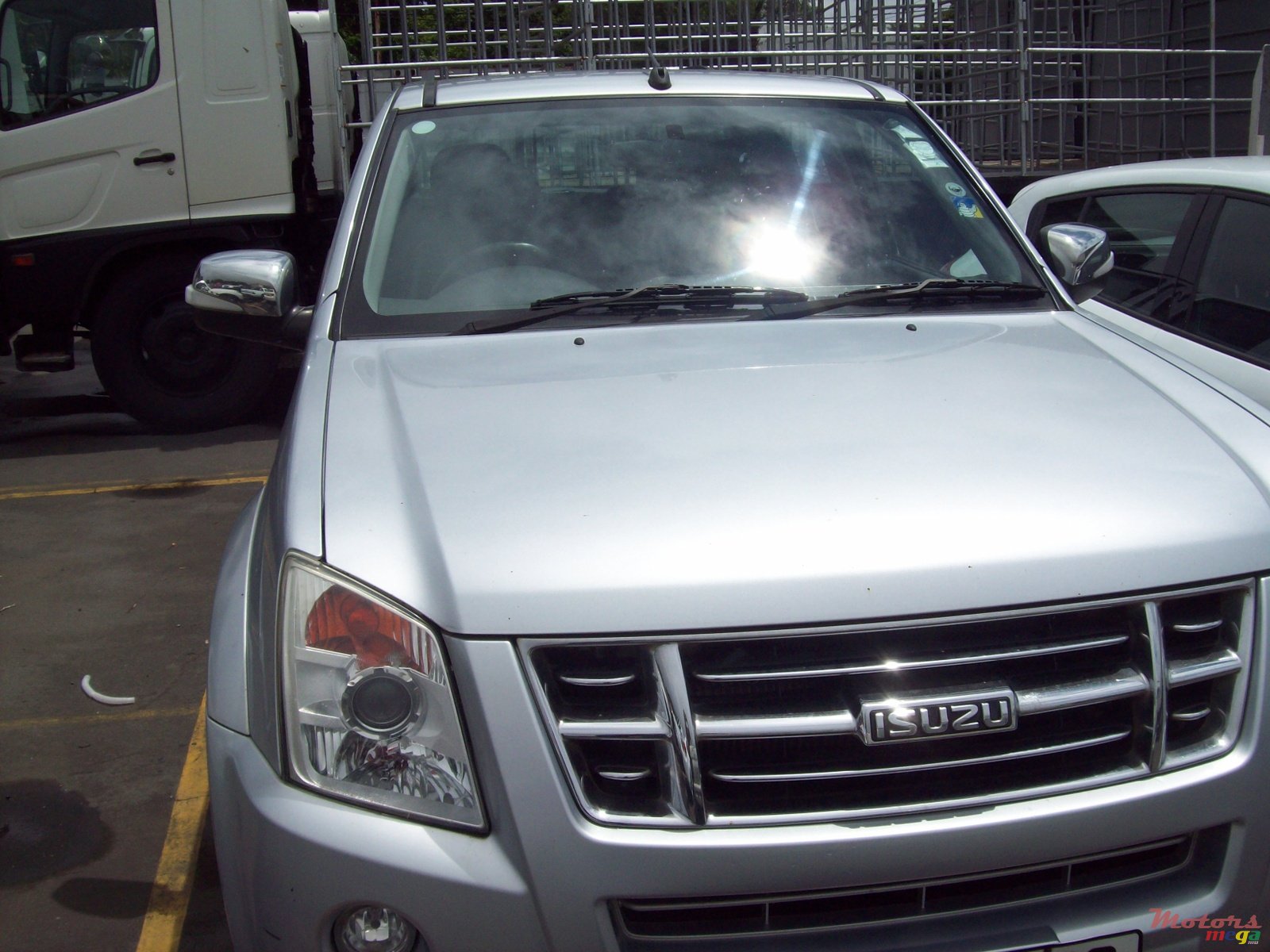 2009' Isuzu D-Max photo #3