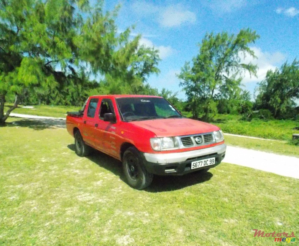 1999' Nissan Hardbody 4x2 photo #5