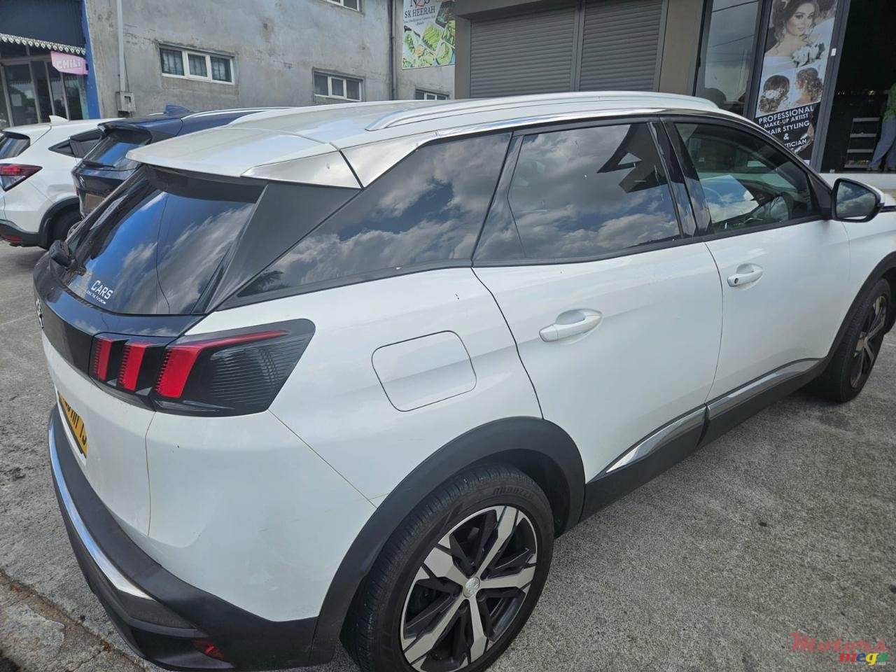 2019' Peugeot 3008 photo #3