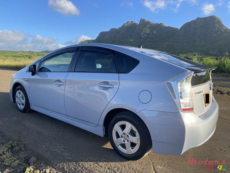 2009' Toyota Prius photo #2