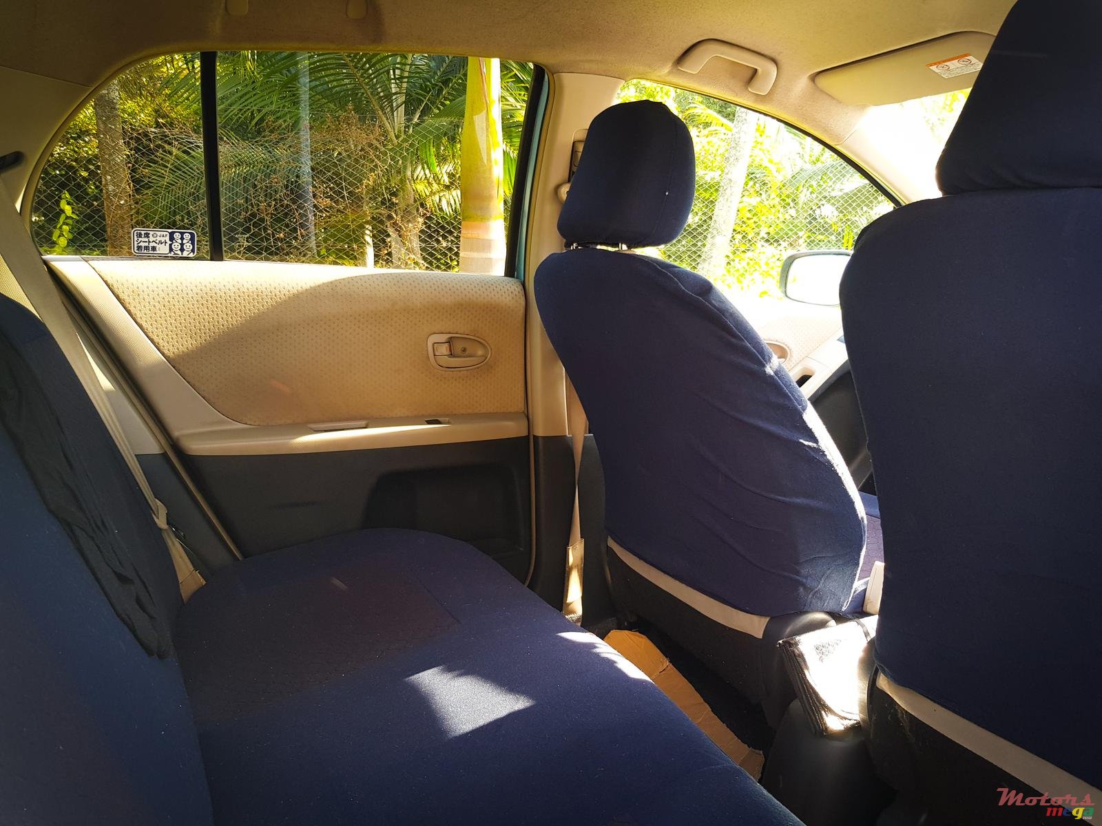 2006' Toyota Vitz photo #5