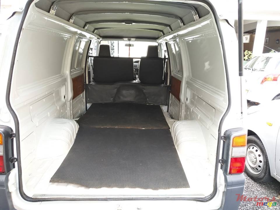 2008' Mitsubishi L300 photo #6