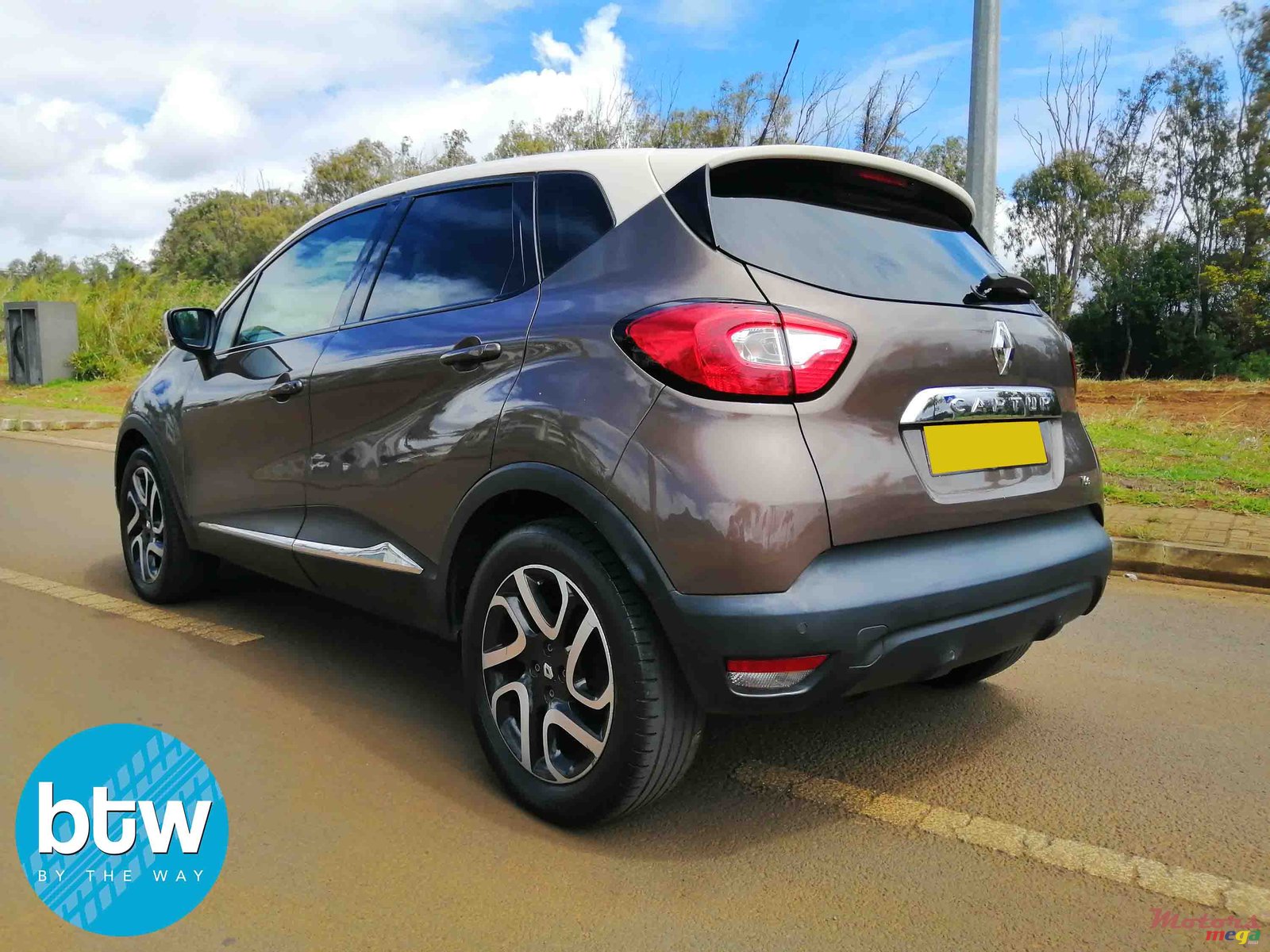 2014' Renault Captur photo #3